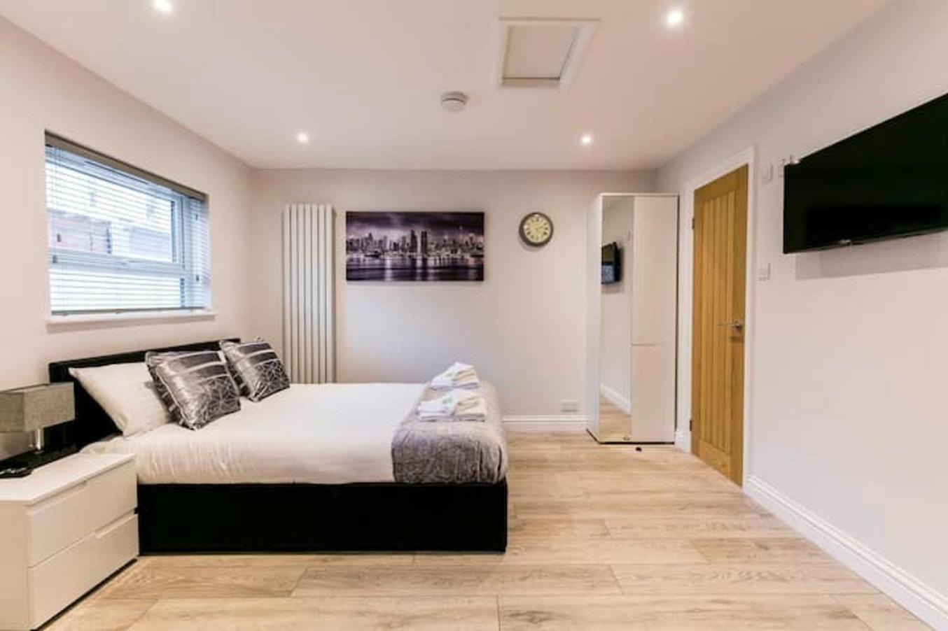 City Cb1 Studio Just Off Mill Rd, Close To Train Station - Walk To Station And City Centre Cambridge  Exterior photo